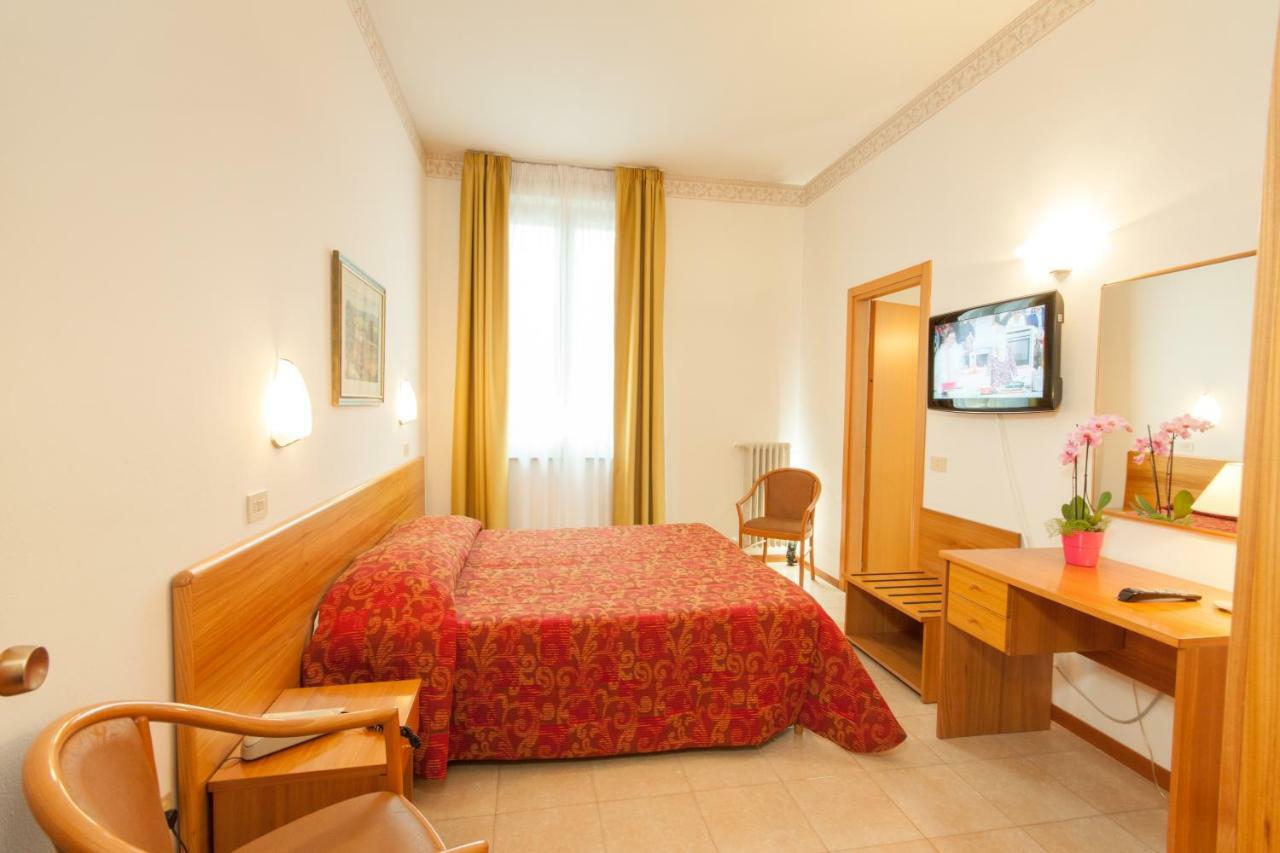 Albergo Vittoria Salsomaggiore Terme Exteriör bild
